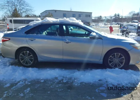 2015 Toyota Camry Se z USA, uszkodzony, nr VIN 4T1BF1FK4FU922838